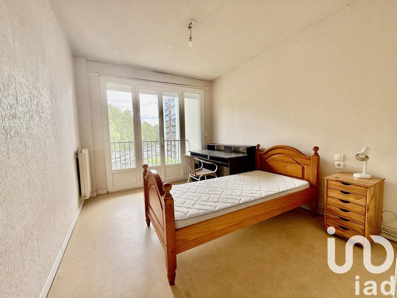 Appartement - 99 m² - 5 pièces