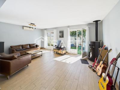 Maison - 155 m² - 6 pièces