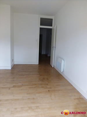 Maison traditionnelle - 83 m² - 3 pièces