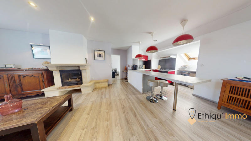 Maison - 390 m² - 20 pièces