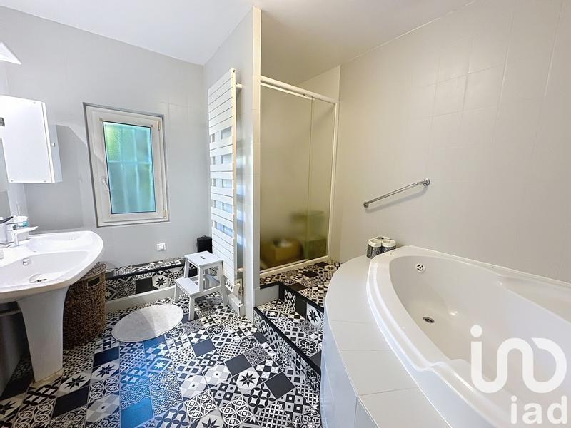 Maison - 161 m² - 5 pièces