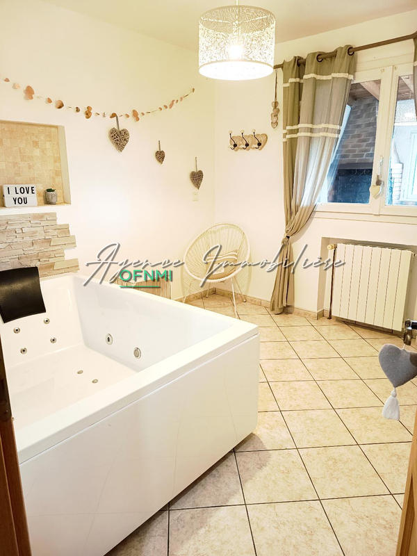 Maison de village - 280 m² - 8 pièces