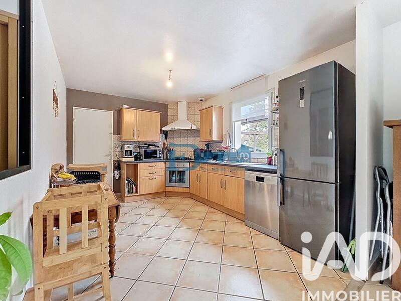 Maison - 104 m² - 4 pièces