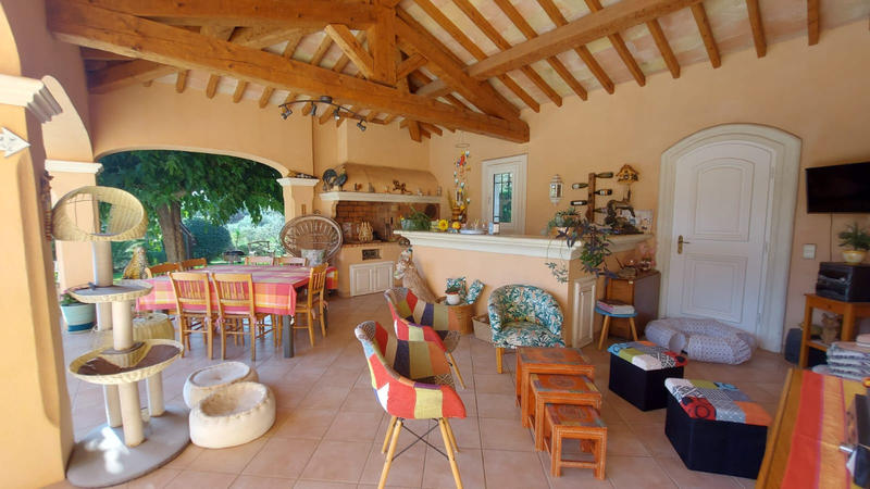 Villa - 210 m² - 6 pièces