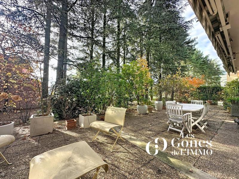 Appartement - 148 m² - 7 pièces