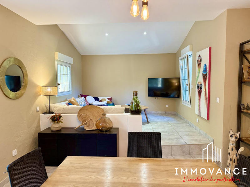 Maison - 275 m² - 8 pièces