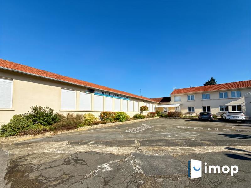Local commercial - 590 m²