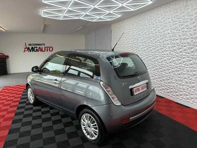 Lancia Ypsilon 1.2 i 60 Cv. 5 Places