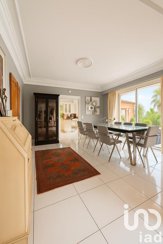 Maison de maîtres - 320 m² - 10 pièces