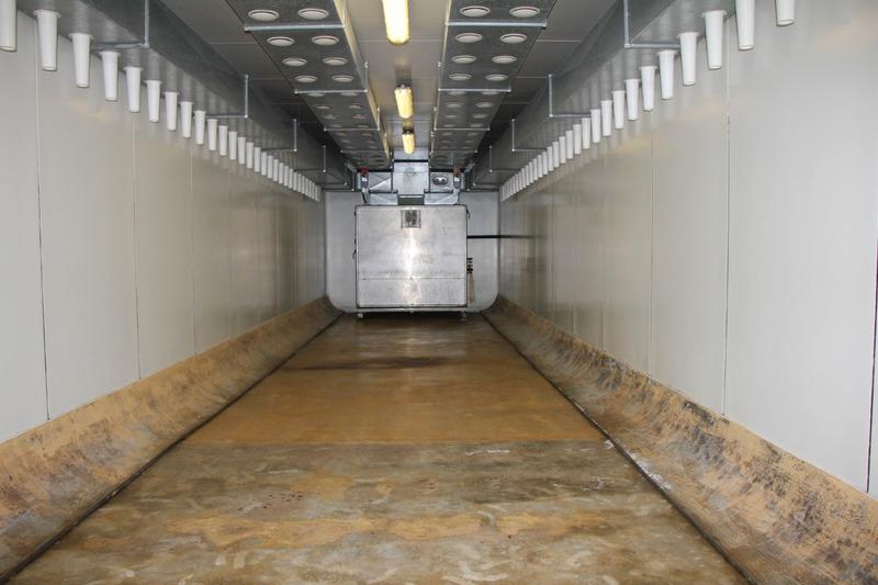 Entrepôt - 900 m² - 10 pièces