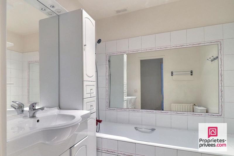 Appartement - 104 m² - 4 pièces