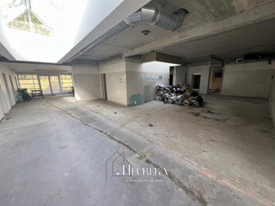Immeuble - 1 200 m²
