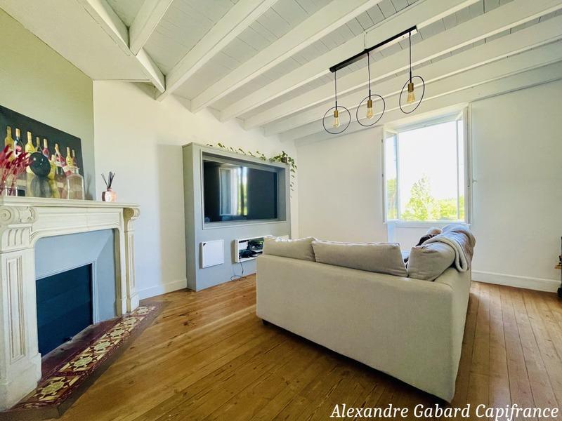 Maison en pierre - 160 m² - 6 pièces