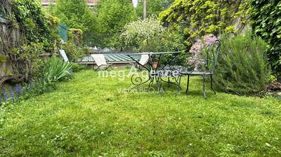 Maison - 107 m² - 6 pièces