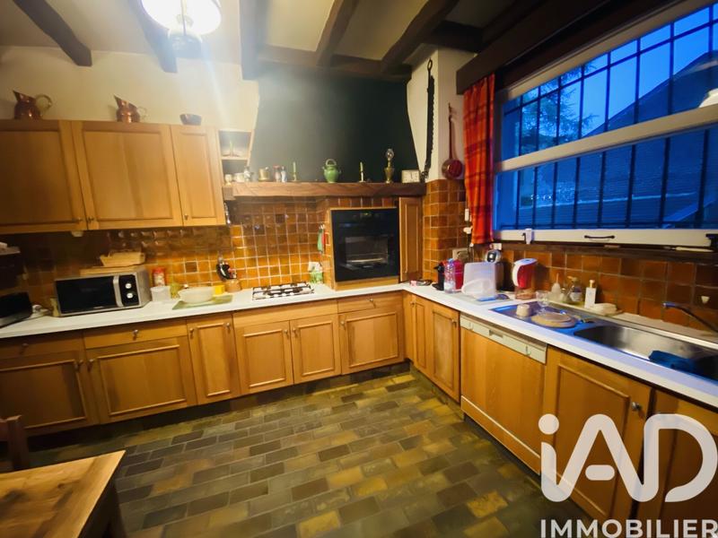 Maison - 224 m² - 11 pièces