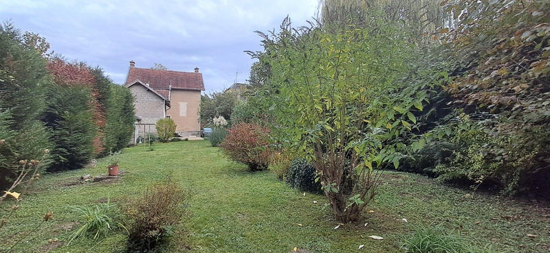 Maison - 107 m² - 6 pièces