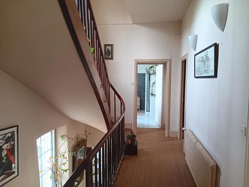 Maison - 200 m² - 10 pièces