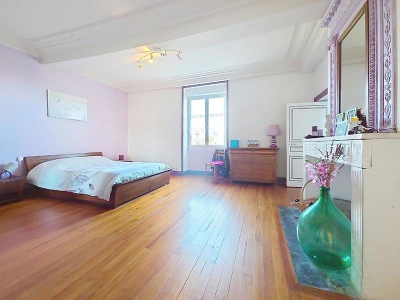 Bastide - 250 m² - 7 pièces