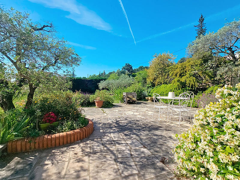 Maison - 150 m² - 8 pièces