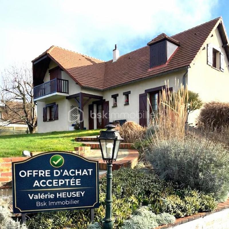 Maison - 140 m² - 6 pièces