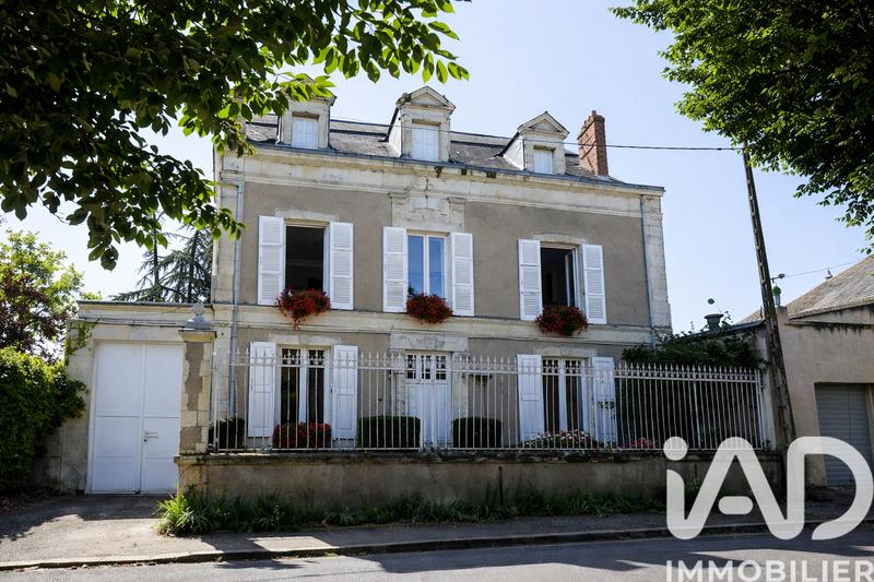 Maison - 240 m² - 5 pièces