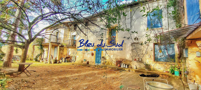 Mas - 341 m² - 6 pièces