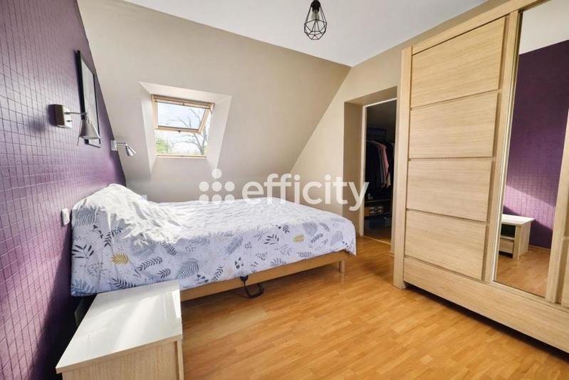 Pavillon - 125 m² - 7 pièces