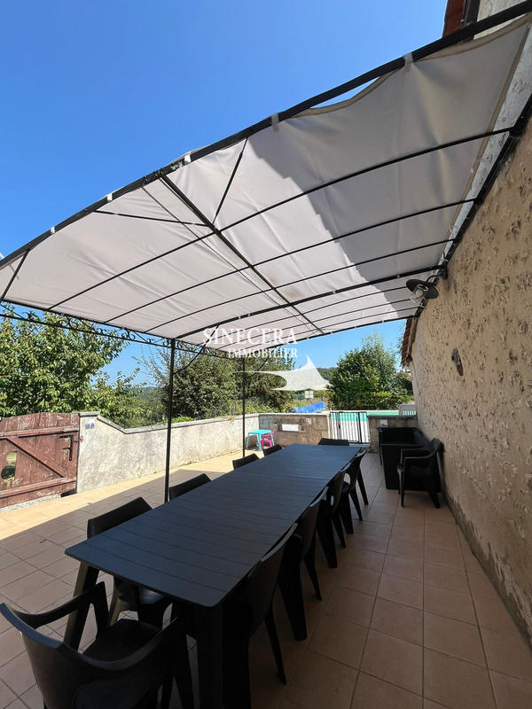 Maison - 200 m² - 5 pièces