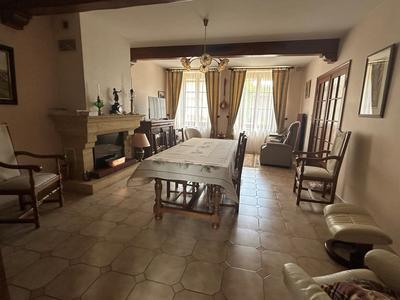 Maison ancienne - 189 m² - 10 pièces