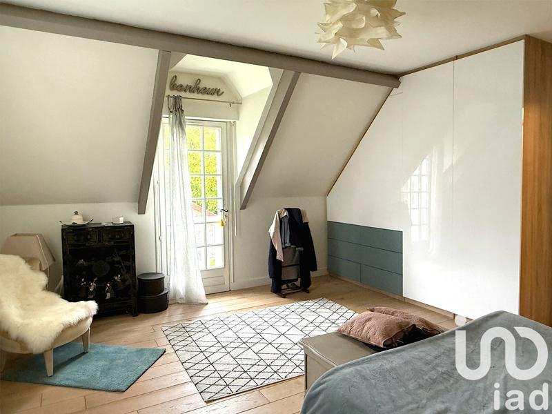 Maison - 180 m² - 7 pièces