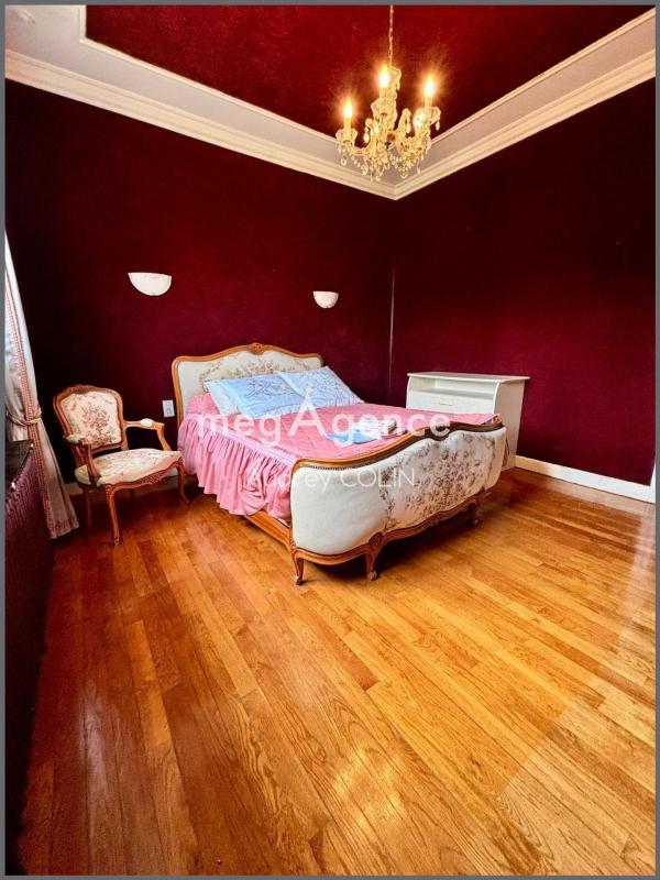 Maison - 163 m² - 5 pièces