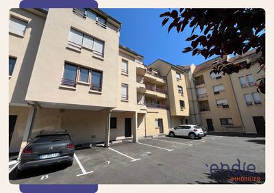 Local d'activités - 95 m² - 6 pièces