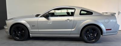 Ford Mustang Gt Coupe 4.6 V8 305