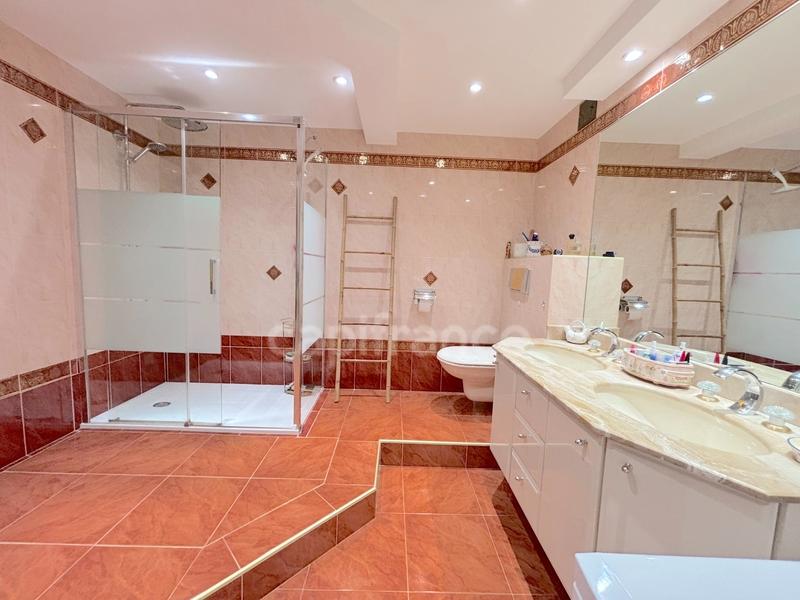 Appartement - 113 m² - 4 pièces