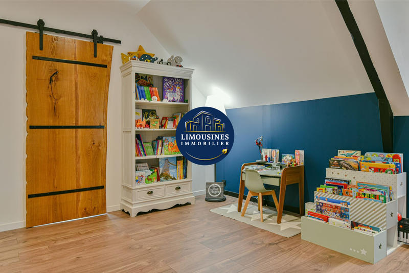 Villa - 322 m² - 11 pièces