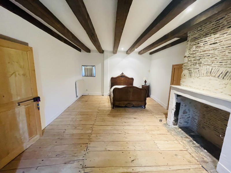 Maison - 231 m² - 8 pièces