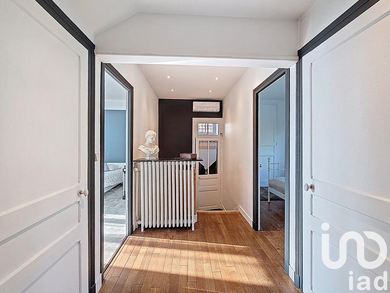 Maison - 205 m² - 7 pièces