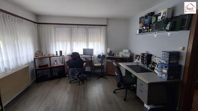 Maison - 250 m² - 9 pièces