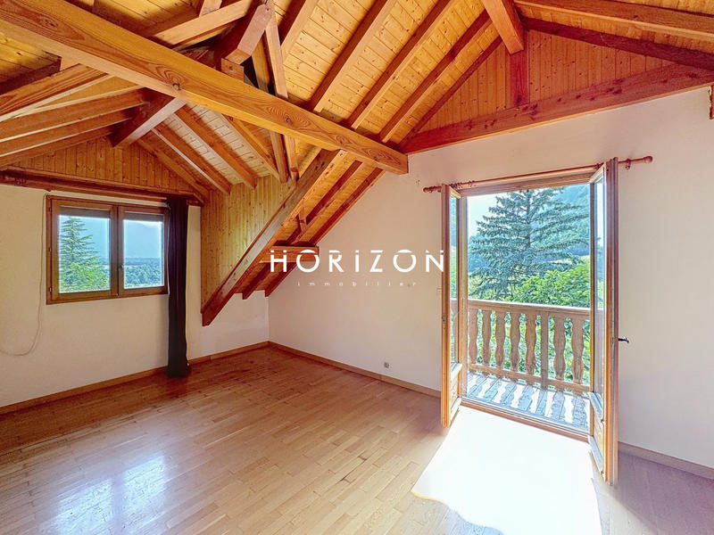 Maison ancienne - 250 m² - 8 pièces