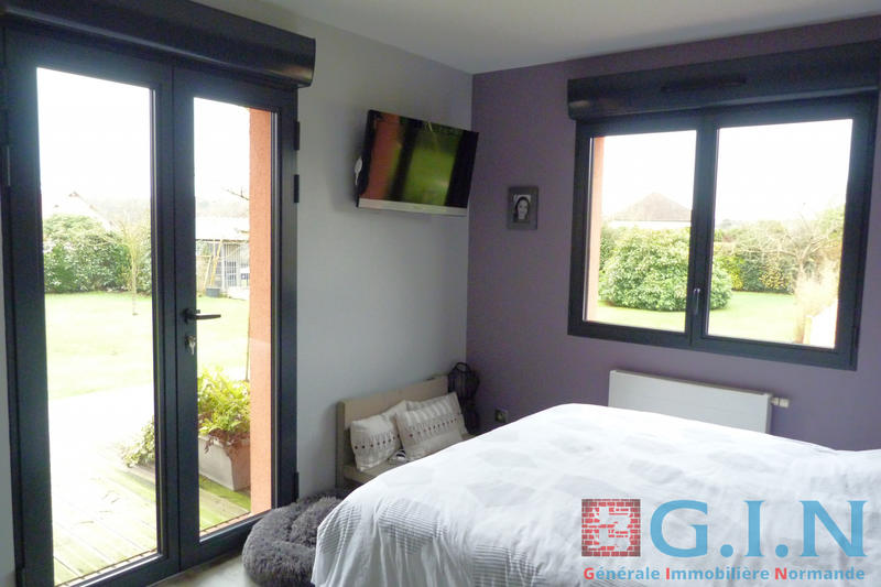 Maison - 213 m² - 10 pièces