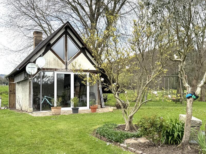 Maison - 166 m² - 6 pièces