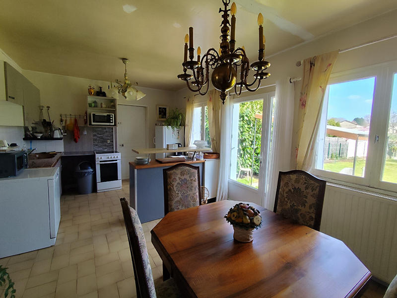 Maison - 111 m² - 4 pièces