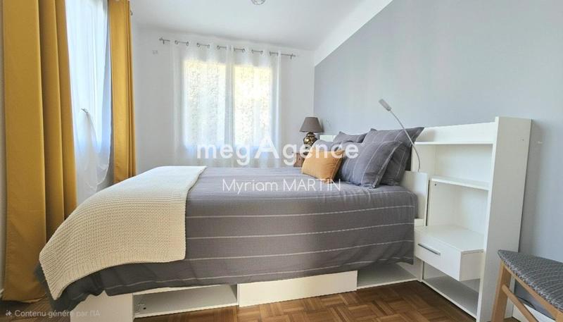 Maison - 95 m² - 5 pièces