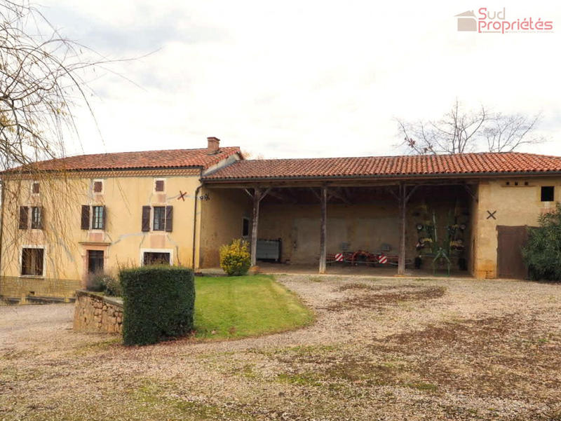 Maison - 284 m² - 9 pièces