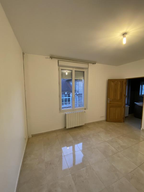 Maison - 210 m² - 6 pièces