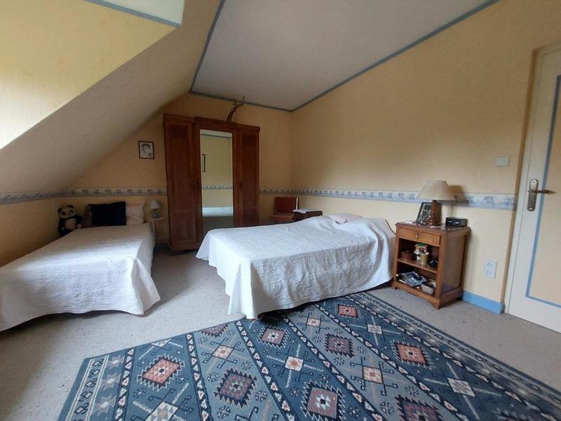 Maison traditionnelle - 190 m² - 6 pièces