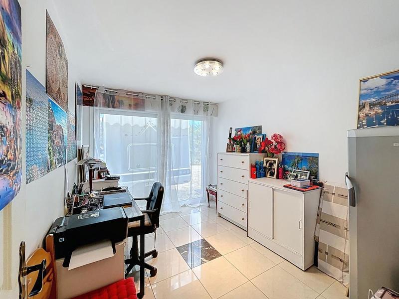 Villa - 196 m² - 6 pièces