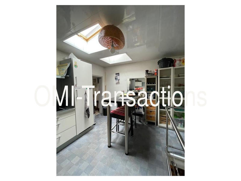 Local commercial - 98 m² - 5 pièces