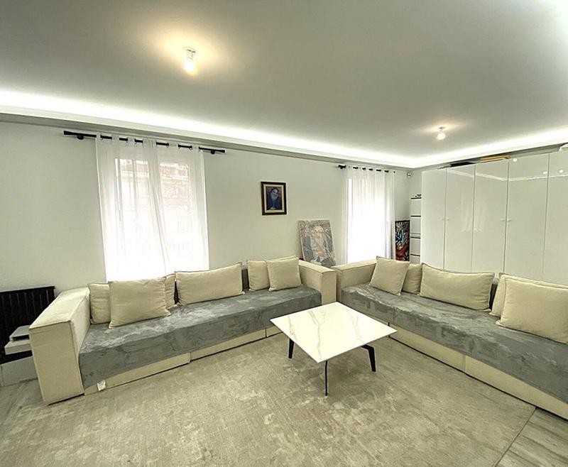 Maison - 179 m² - 7 pièces