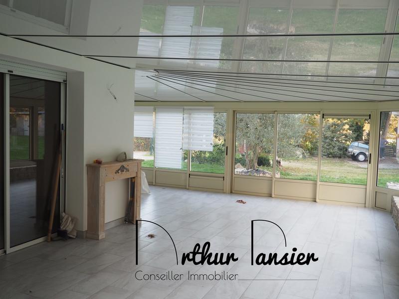 Maison contemporaine - 274 m² - 8 pièces